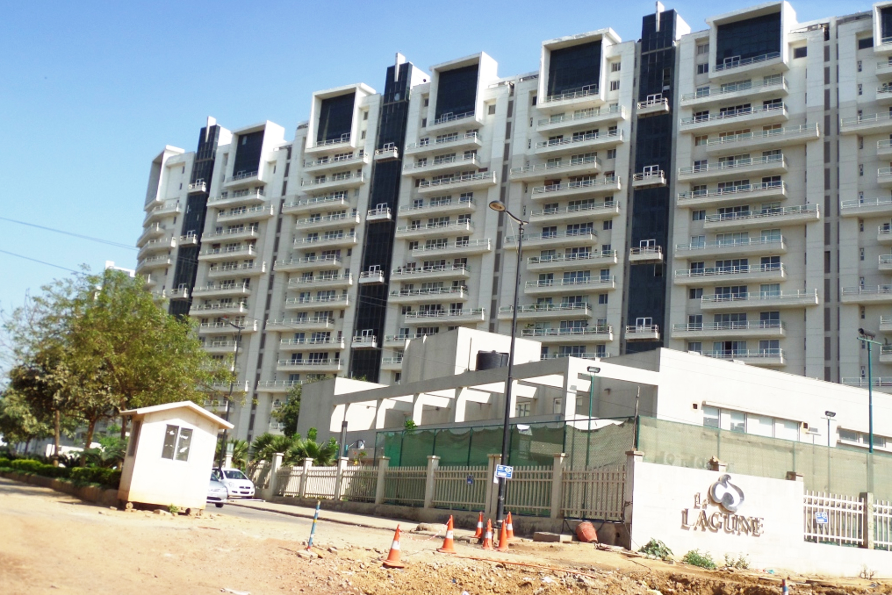 Suncity La Lagune Sector 54 Golf Course Road, Gurgaon thumbnail 6