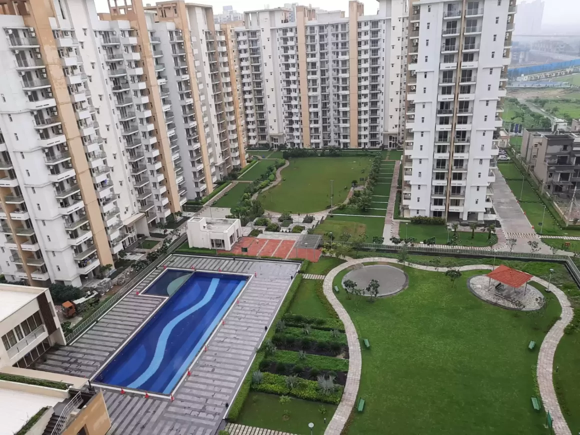 Emaar Imperial Gardens Sector 102 Dwarka Expressway, Gurgaon thumbnail 4