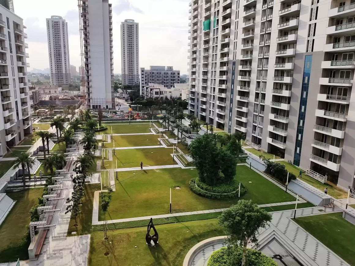 DLF The Ultima Sector 81 Dwarka Expressway, Gurgaon thumbnail 9