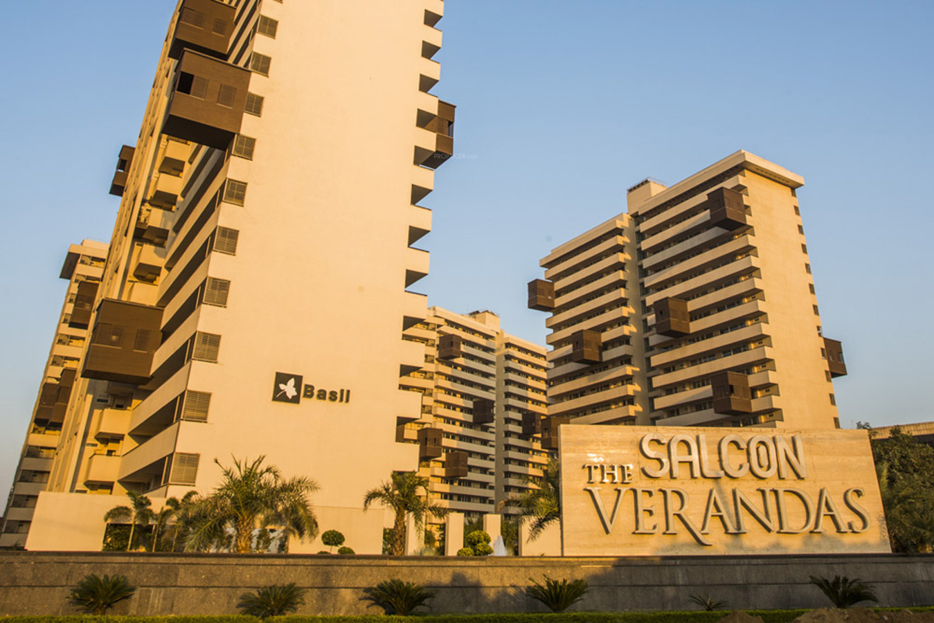Salcon The Verandas Sector 54 Golf Course Road, Gurgaon — Ready To Move Apartments in Sector 54