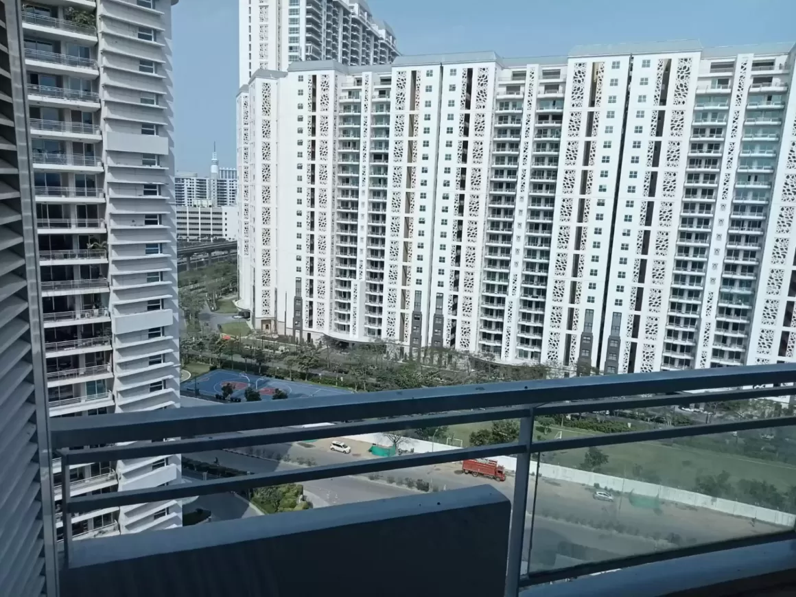 DLF The Belaire Sector 54 Golf Course Road, Gurgaon thumbnail 7