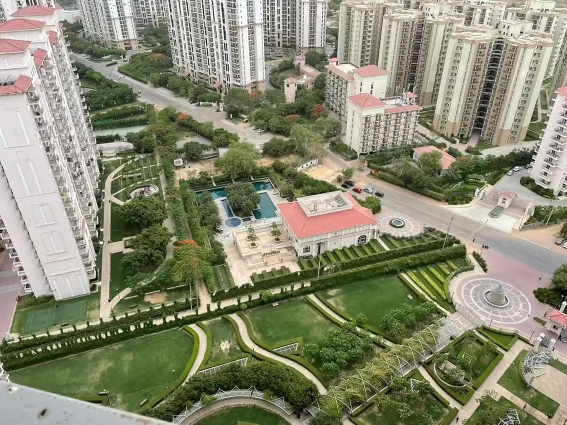 DLF Regal Gardens Sector 90 Dwarka Expressway, Gurgaon thumbnail 4