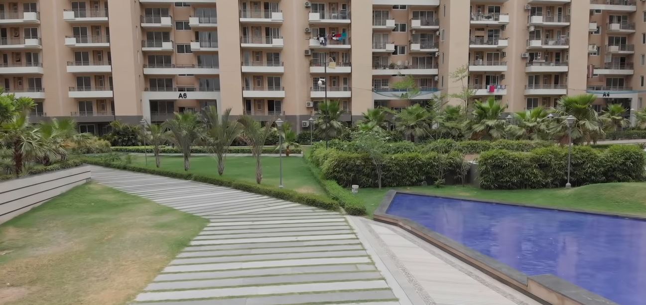 Tulip Purple Sector 69 Golf Course Extension Road, Gurgaon thumbnail 8