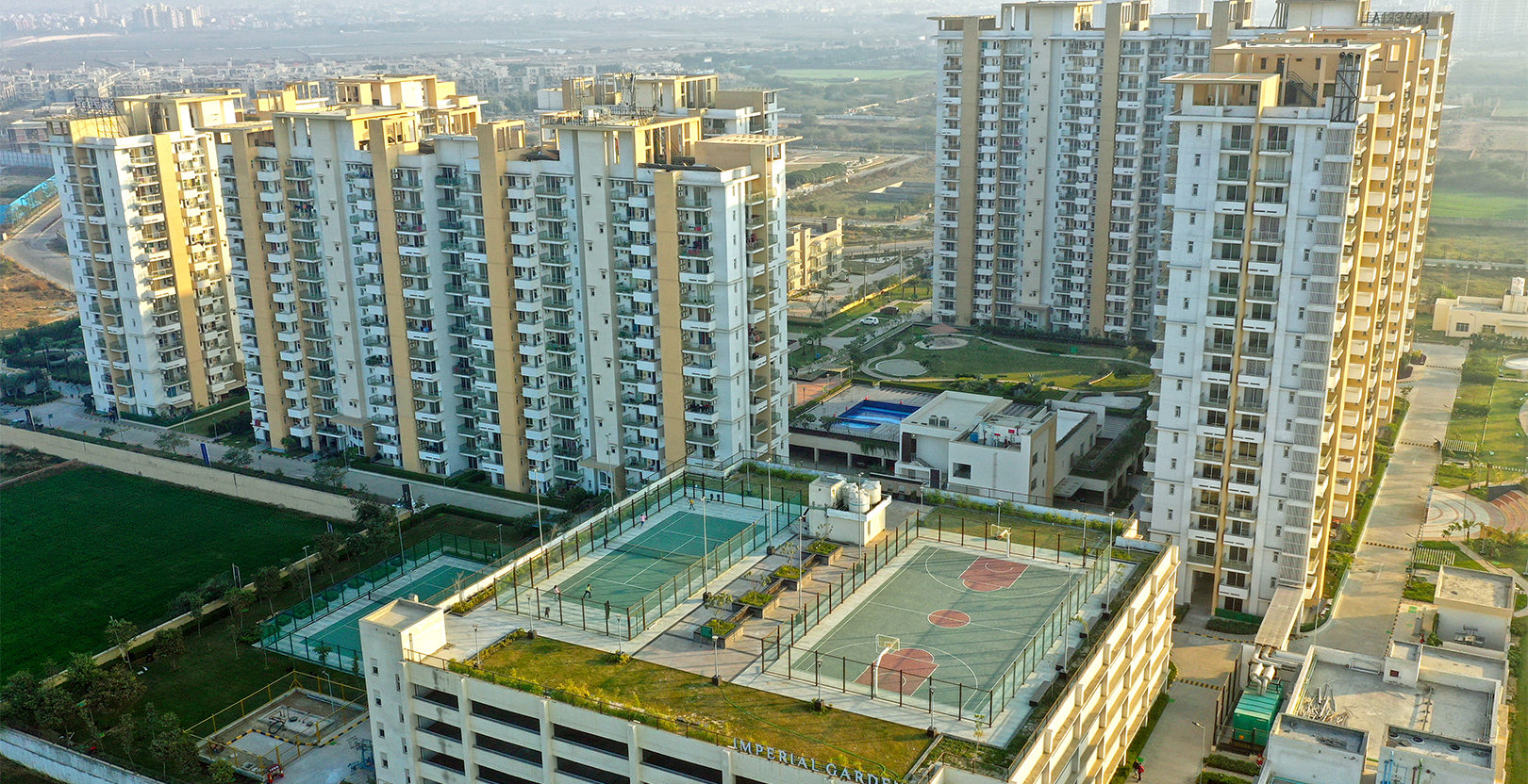 Emaar Imperial Gardens Sector 102 Dwarka Expressway, Gurgaon thumbnail 8
