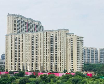 Ready to Move Projects in Golf Course Road: Smart Investment