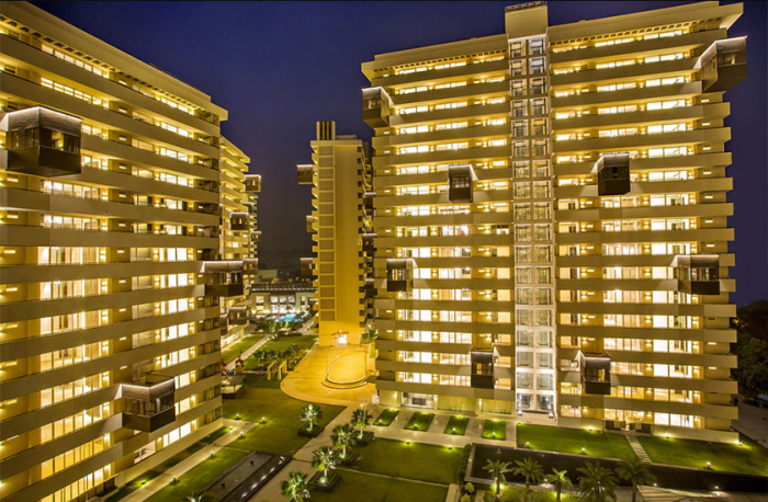 Elevate Your Lifestyle with Apartments on Golf Course Road