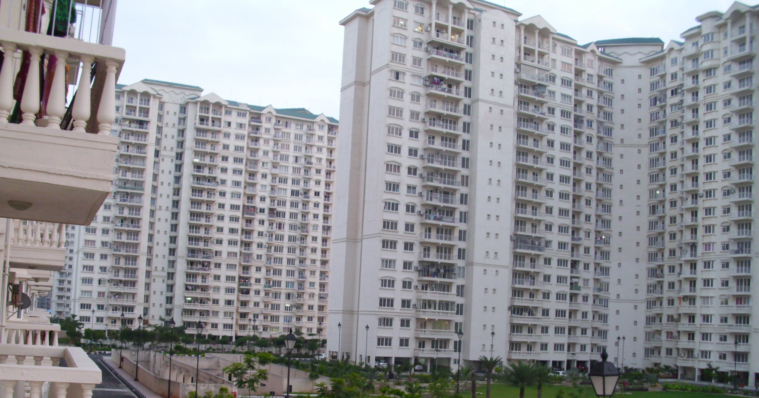 DLF Garden City